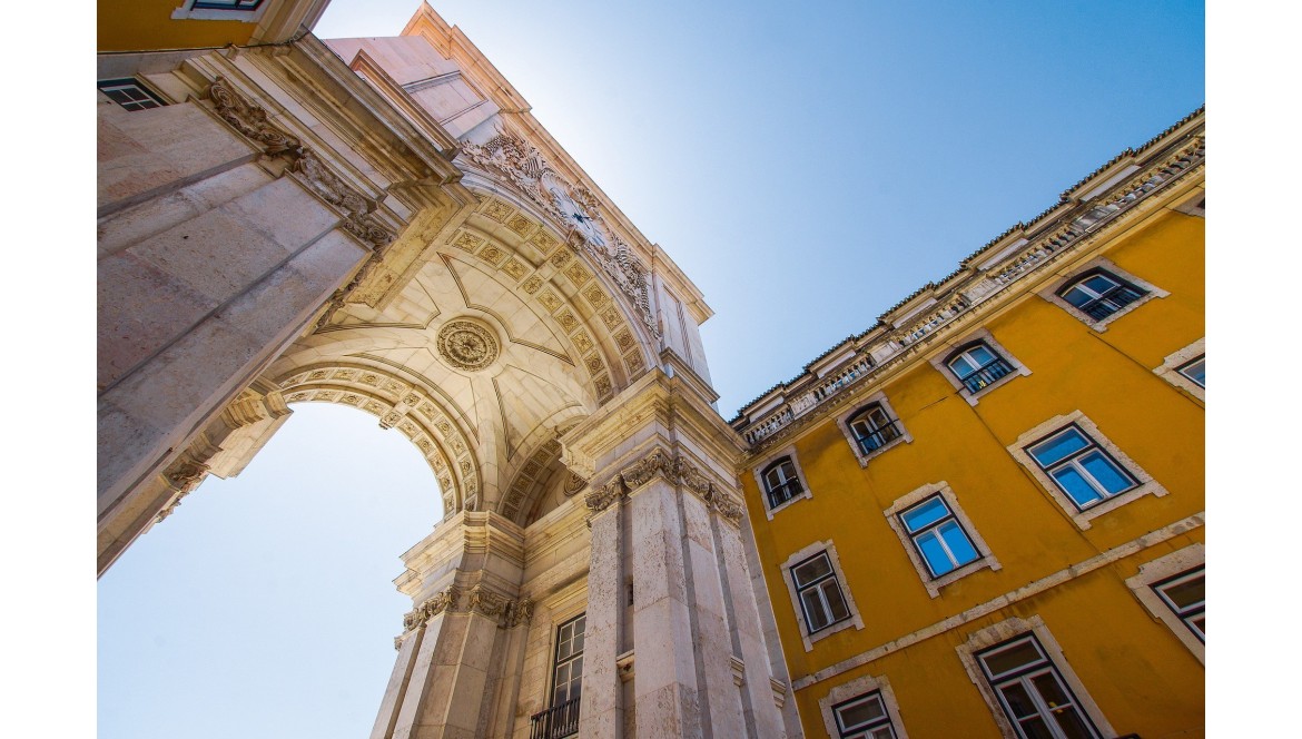 INTERNSHIP IN LISBON IN SUMMER